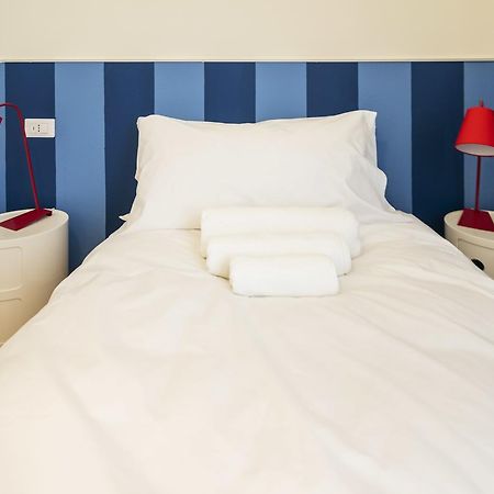 Residenza Cornaggia Apartment Милано Екстериор снимка