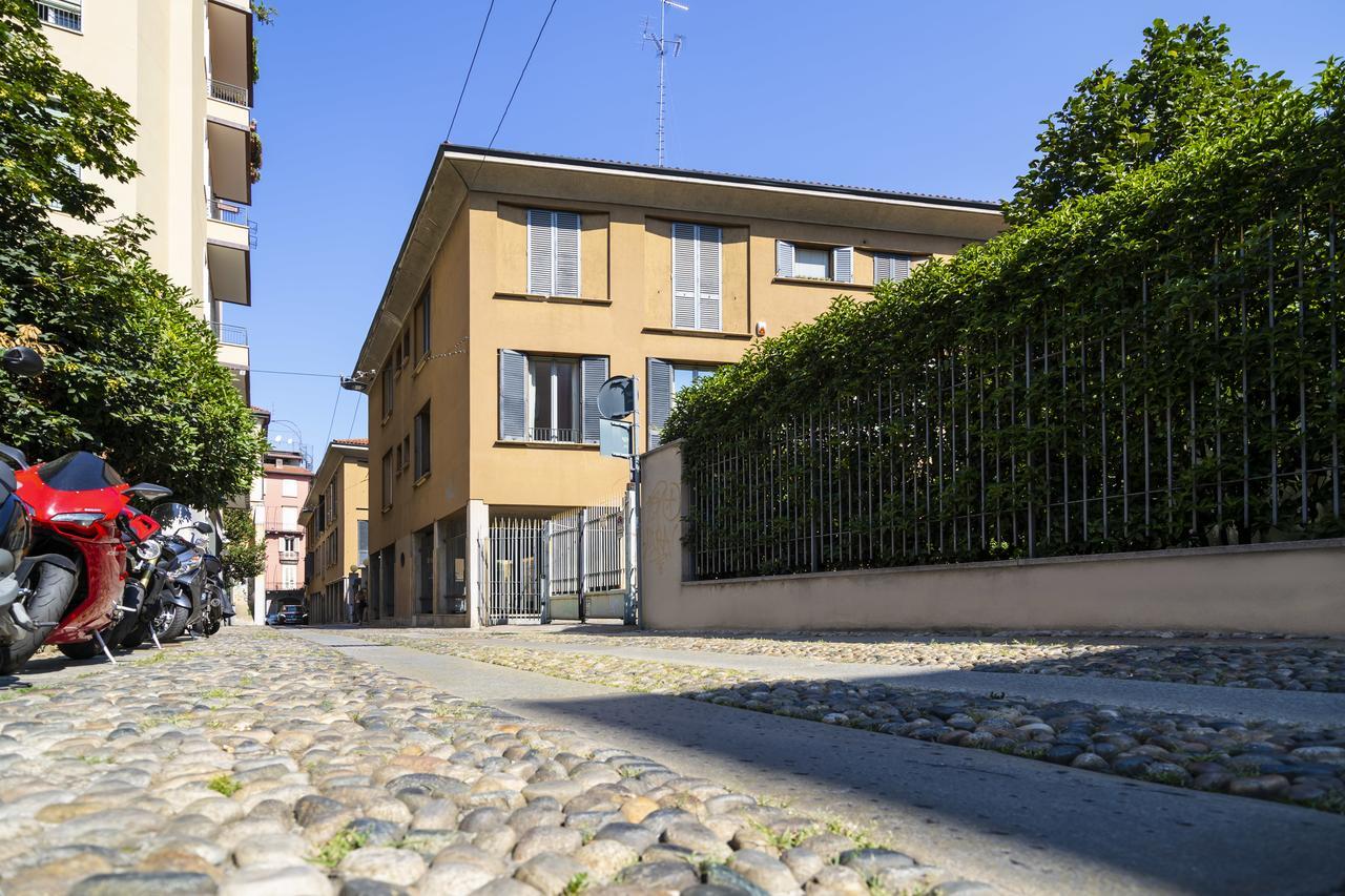 Residenza Cornaggia Apartment Милано Екстериор снимка