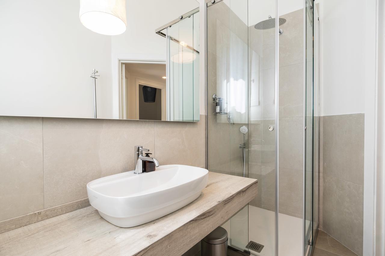 Residenza Cornaggia Apartment Милано Екстериор снимка