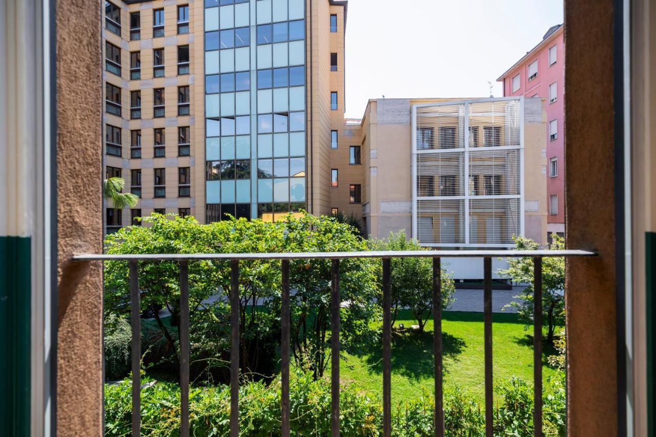 Residenza Cornaggia Apartment Милано Екстериор снимка