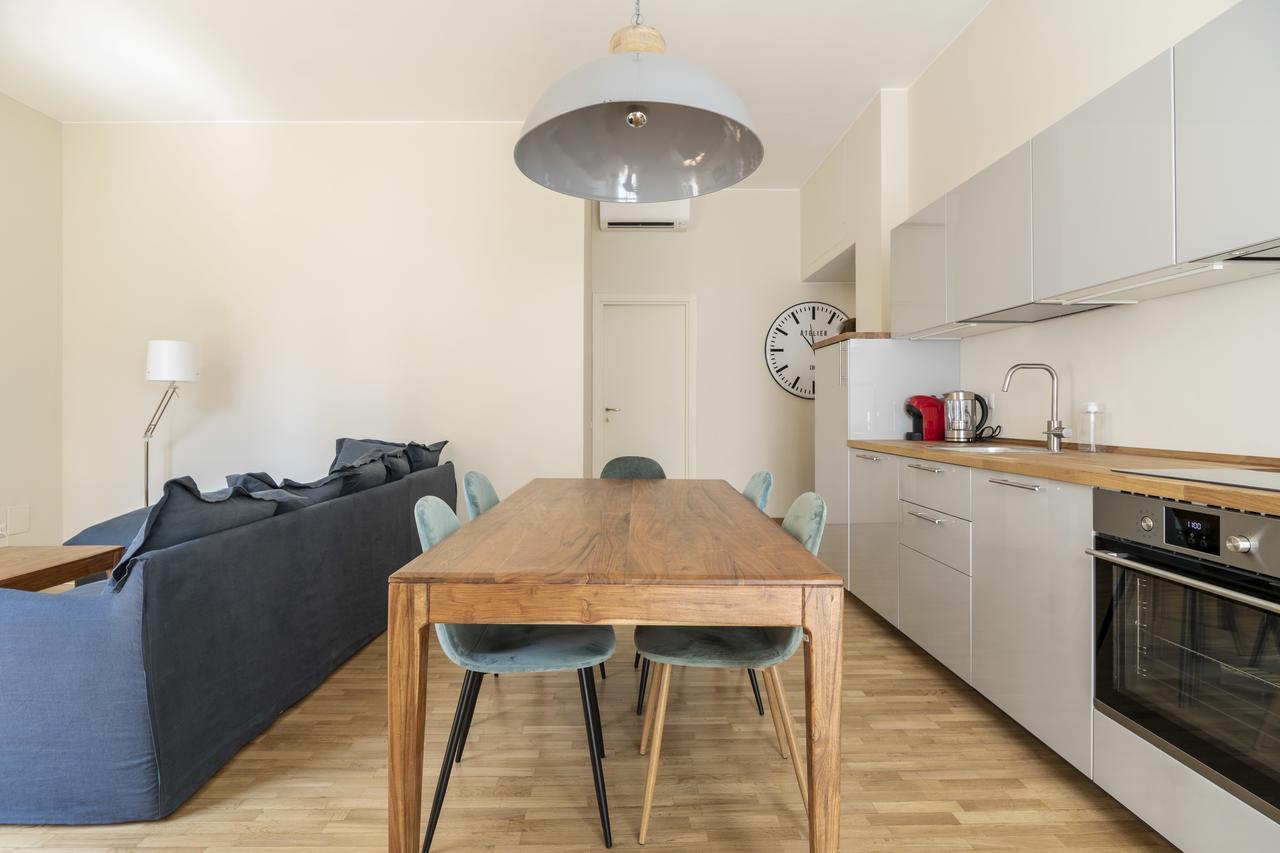 Residenza Cornaggia Apartment Милано Екстериор снимка