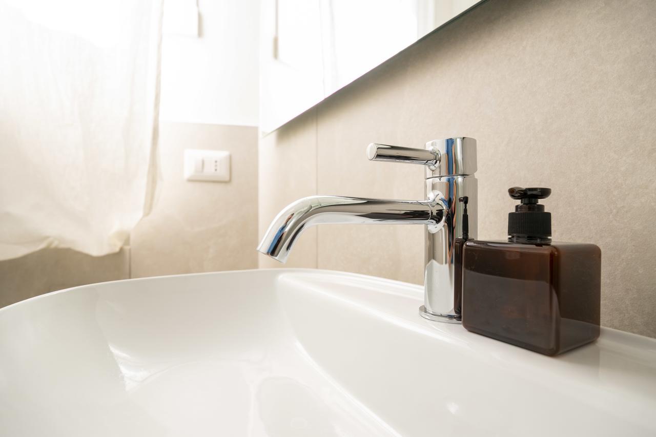 Residenza Cornaggia Apartment Милано Екстериор снимка