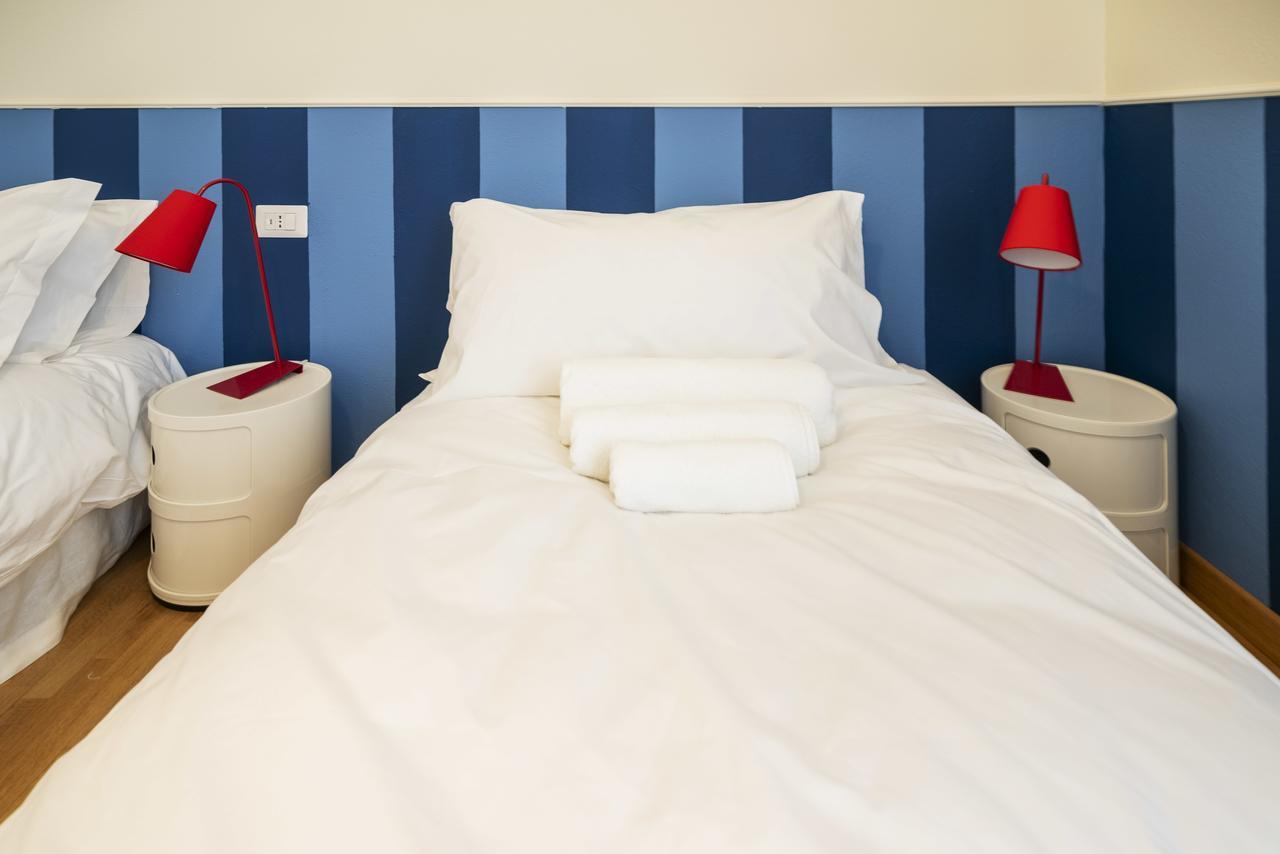 Residenza Cornaggia Apartment Милано Екстериор снимка