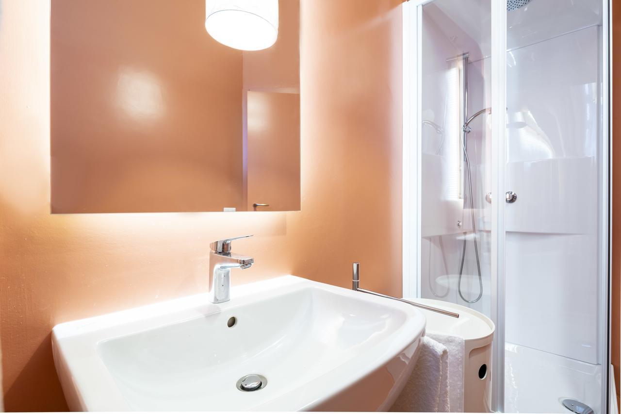 Residenza Cornaggia Apartment Милано Екстериор снимка