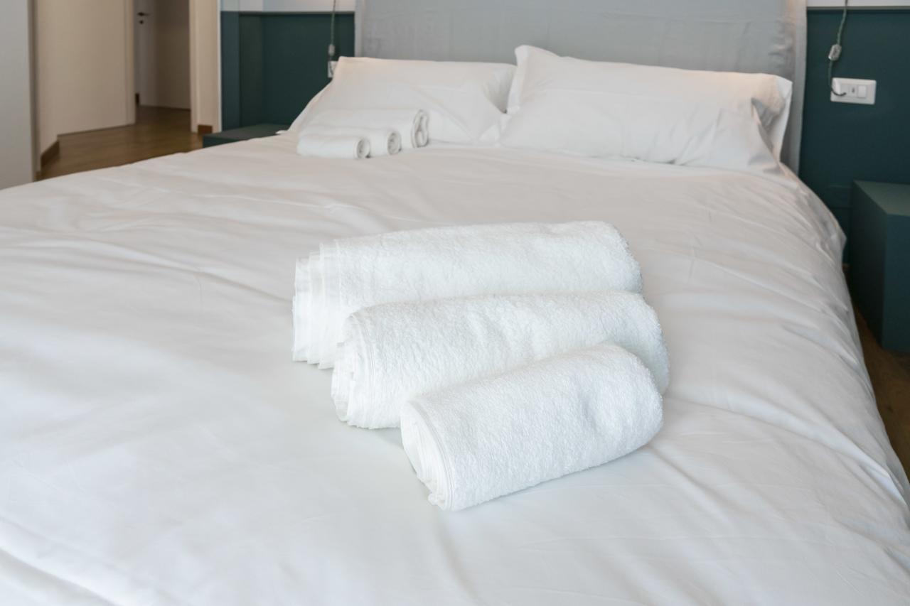 Residenza Cornaggia Apartment Милано Екстериор снимка