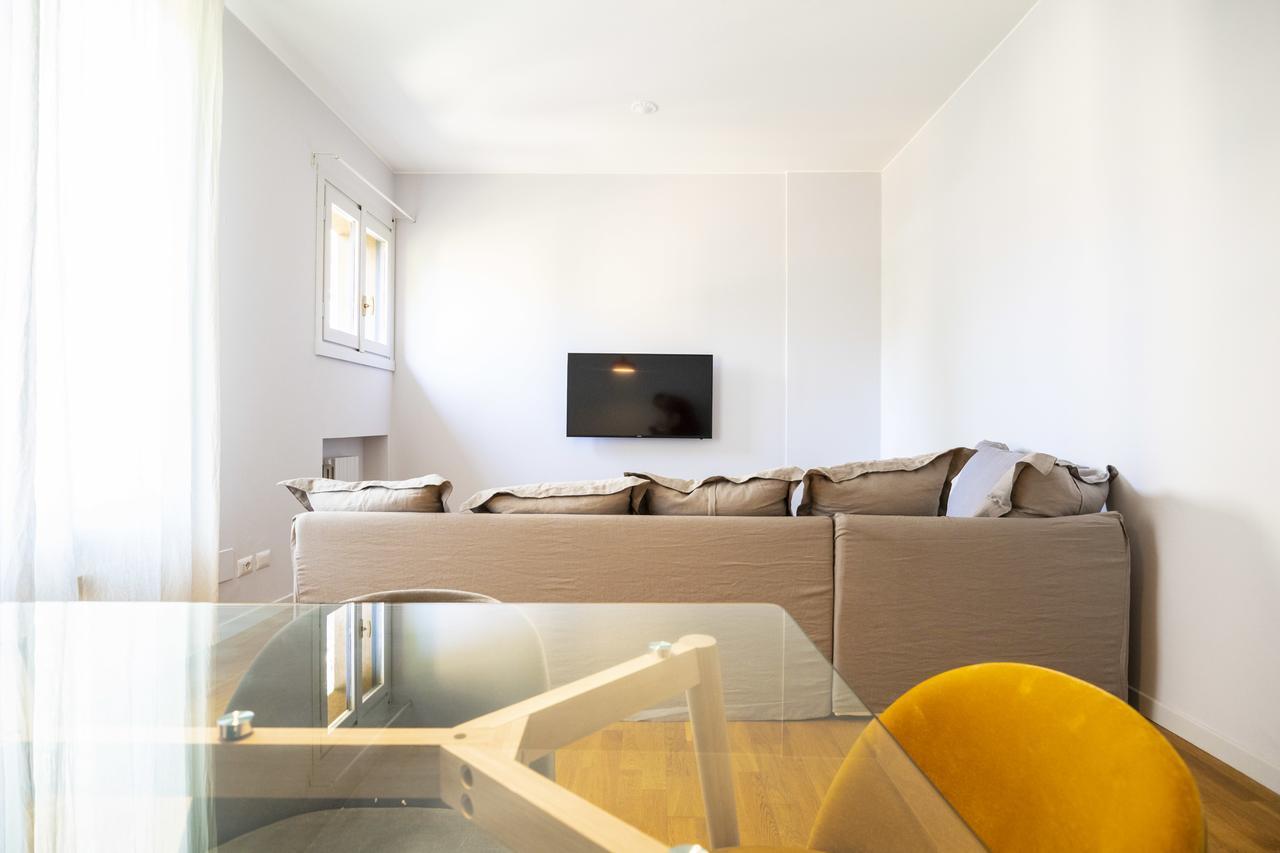 Residenza Cornaggia Apartment Милано Екстериор снимка