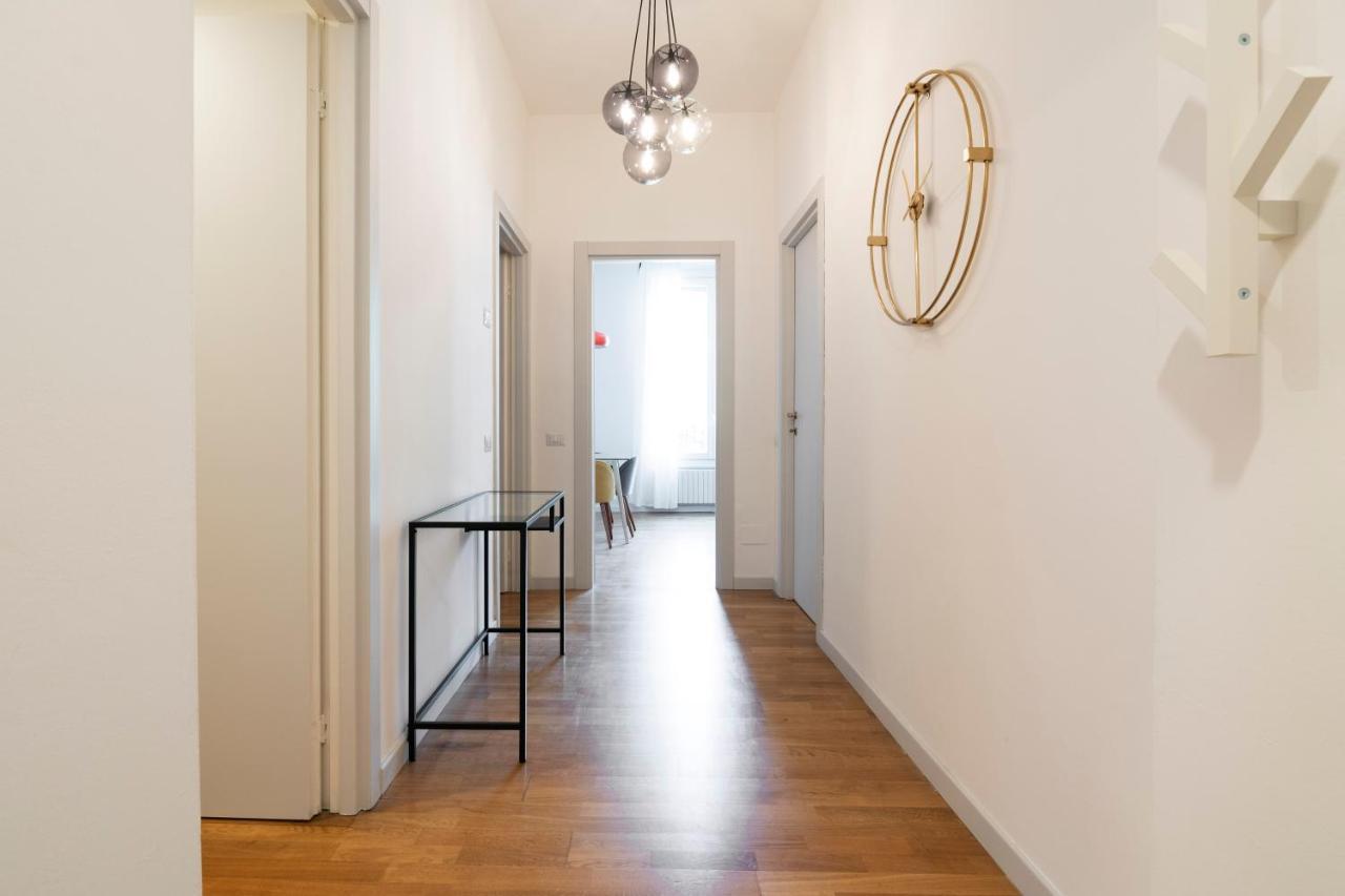 Residenza Cornaggia Apartment Милано Екстериор снимка